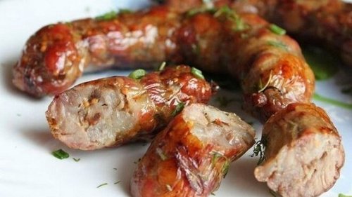 Рецепт домашней колбасы из куриного мяса на сковороде
