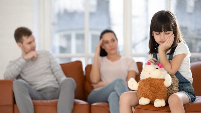 Почему родителям не стоит выяснять отношения при ребенке