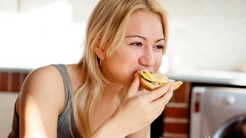 7 причин, почему еда кажется менее вкусной