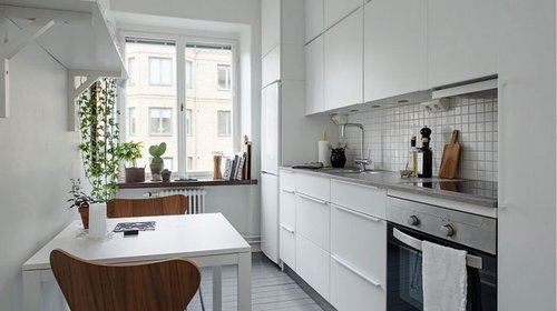 Как правильно обустраивать прямую линейную кухню: функциональность и дизайн помещения