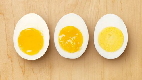 Лайфак: как сварить яйца, чтобы скорлупа с них слетала