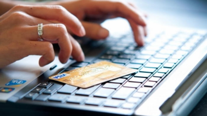 Кредиты онлайн: какие преимущества и недостатки услуги