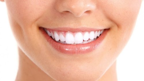 История отбеливания зубов