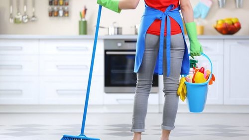 Как избавиться от стресса с помощью уборки дома или в офисе