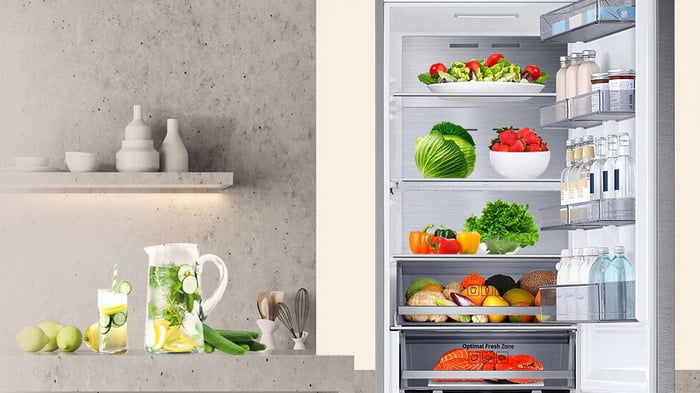 Как быстро избавиться от запаха в холодильнике: устранение народными средствами