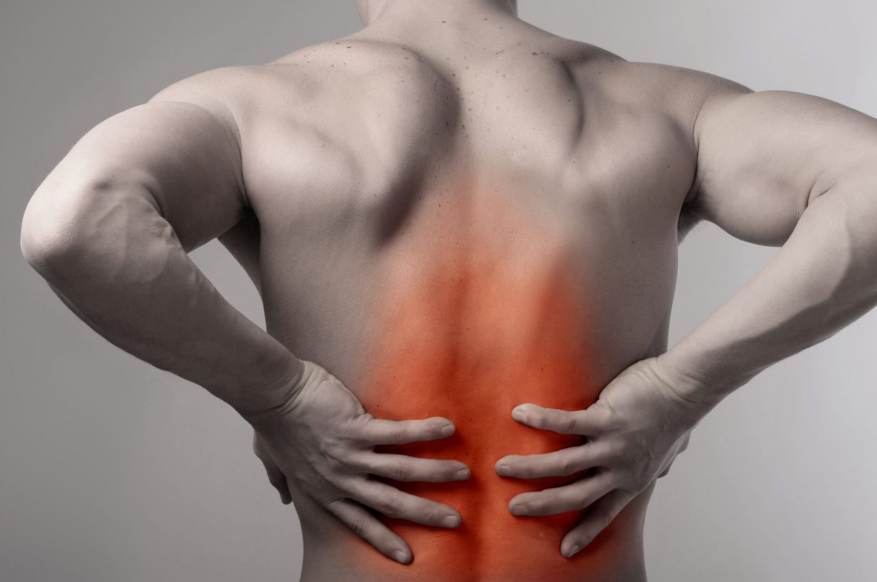 Когда боль в спине можно облегчить дома самостоятельно, а когда надо обратиться к врачу?