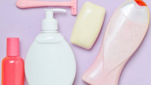 Без мыла и шампуня: почему лучше мыться только водой