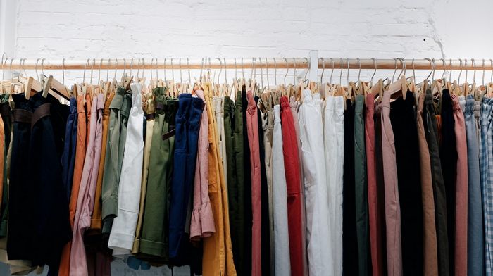 Покупка одежды оптом: выгодные условия для каждого