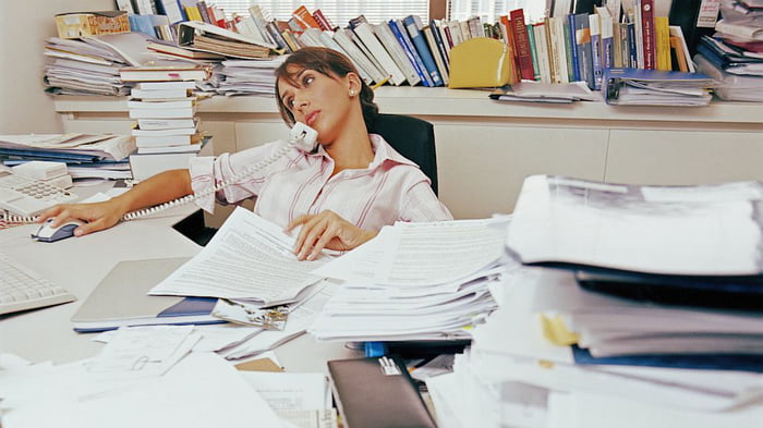 8 советов, которые помогут справиться с завалом на работе