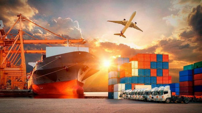 Преимущества и особенности доставки грузов: автомобилями, кораблями, самолетами, ЖД