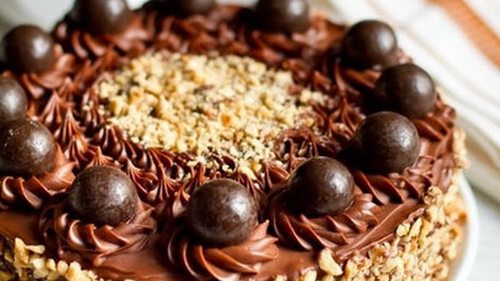Шоколадно-ореховый торт с Нутеллой: вкусный рецепт