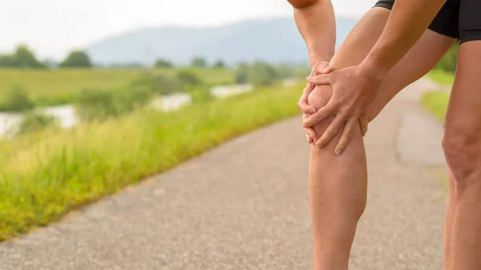 Эти простые упражнения избавят вас от боли в коленях