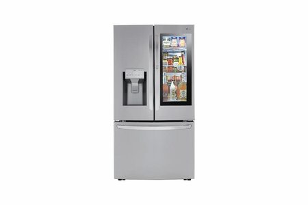Холодильник трех камерный с ледогенератом