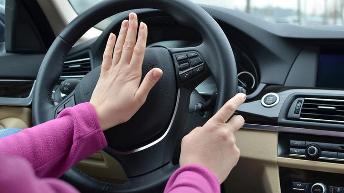 Почему женщины чаще злятся за рулём, чем мужчины