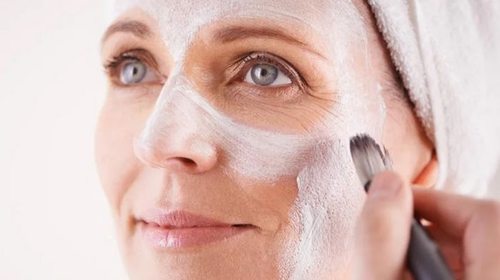 Правила и особенности антивозрастного ухода за кожей лица