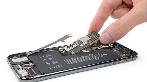 В каких случаях может потребоваться ремонт iPhone 12 Pro?