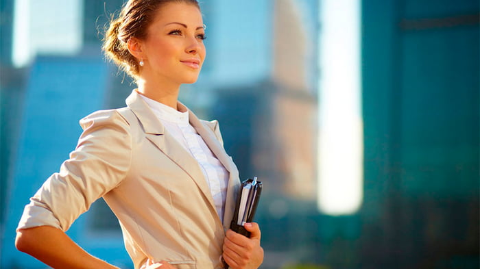 Легко ли женщине достичь карьерных высот?