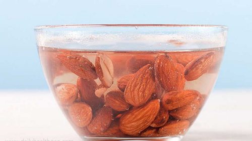 Зачем важно замачивать орехи перед употреблением?