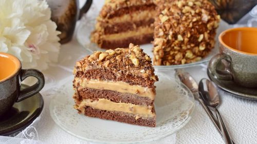 Торт со сгущенкой – простой и вкусный рецепт
