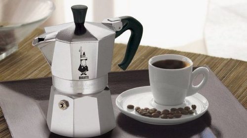 Приготовление кофе в гейзерной кофеварке: полезные советы