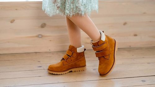 Как правильно выбирать детскую обувь на осень?