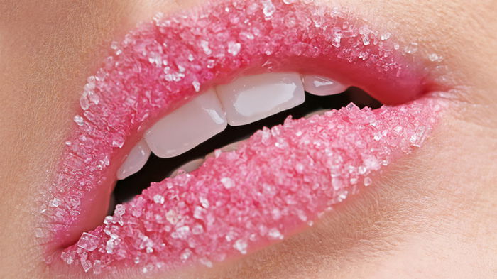 Готовим сахарный скраб для губ