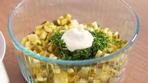 Картофельный салат, который обожают немцы: вы не сможете остановиться!