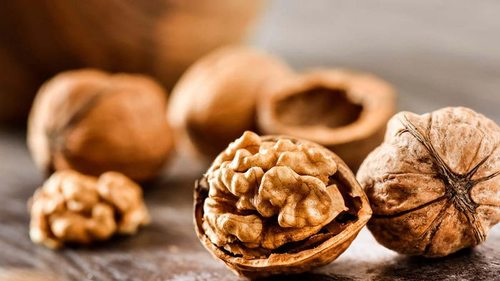 Как быстро почистить орехи от шелухи: названы несколько эффективных способов