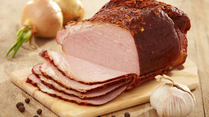 Сочная ветчина из свинины: как приготовить аппетитную закуску