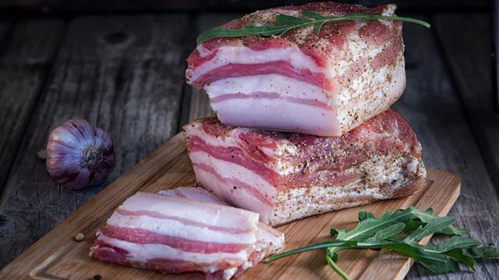 Действительно ли сало такое полезное и кому его категорически нельзя есть