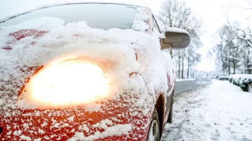Ловите быстрые способы открыть примерзшие двери авто зимой