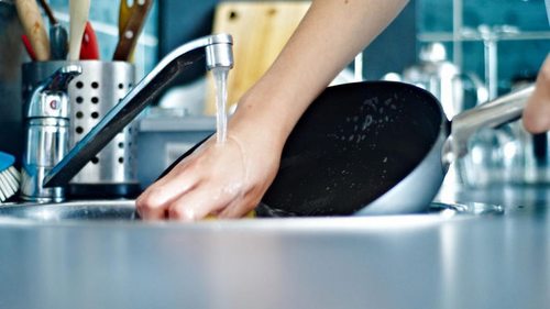 Как сделать мытье посуды быстрым и веселым: советы, которые упростят быт
