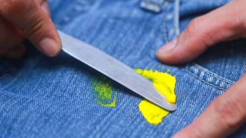 Как отстирать джинсы от краски?