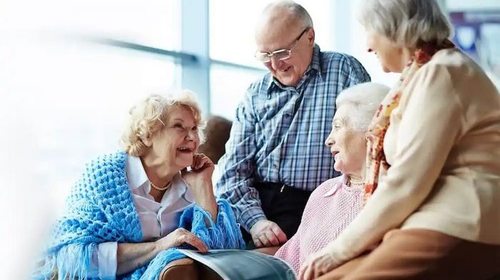 Диагноз деменция: как размещение в пансионате помогает затормозить раз
