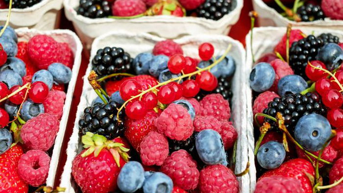 Эта хитрость поможет вам хранить ягоды до двух недель свежими: никакой плесени и порчи