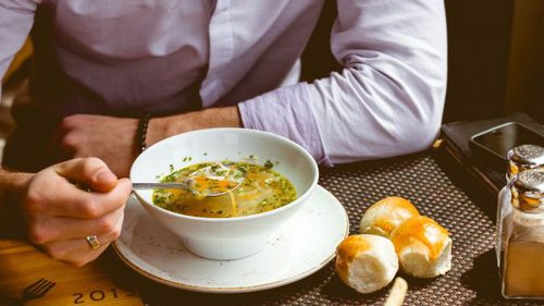 Обязательно ли суп должен быть в рационе: нутрициолог рассказала всю правду