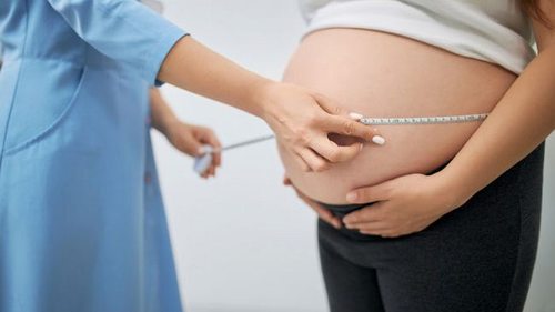 Растяжек при беременности можно избежать: гинеколог рассказала, как