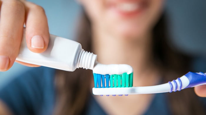 Использование зубной пасты в быту
