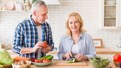 5 лучших пищевых привычек, которые замедляют старение после 50 лет