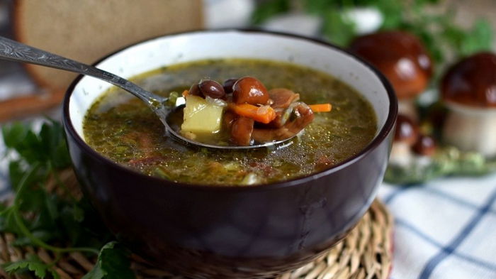 Легкий и полезный. Рецепт овощного супа с шампиньонами