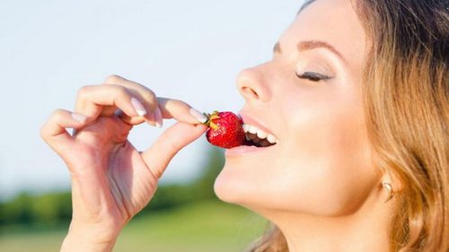 Чем полезна клубника: 7 преимуществ ягоды, о которых вы даже не догады...