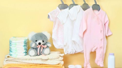 Який одяг треба підготувати для новонародженого: поради та рекомендації