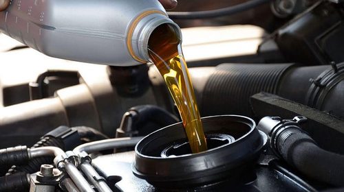 Як вибрати моторну оливу для свого автомобіля: основні рекомендації