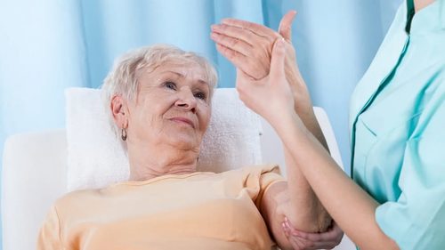 Чем опасны переломы в пожилом возрасте?