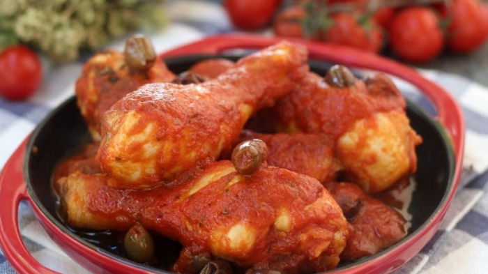 Вкусно и просто: рецепт курицы с томатным соусом по-итальянски