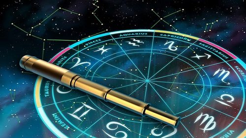 Всего два знака Зодиака вскоре получат важный знак от Вселенной