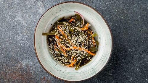 Салат из морской капусты и моркови: быстрый и простой рецепт полезного блюда