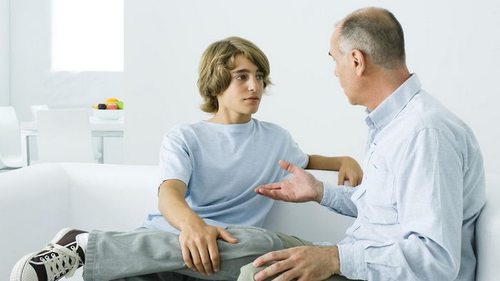 Ошибки родителей: как не испортить отношения с детьми-подростками