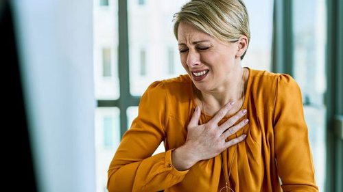 Не только боль в груди: как на начальной стадии распознать инфаркт