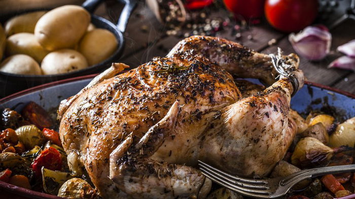 Как приготовить жареную курицу целиком: идеальный рецепт